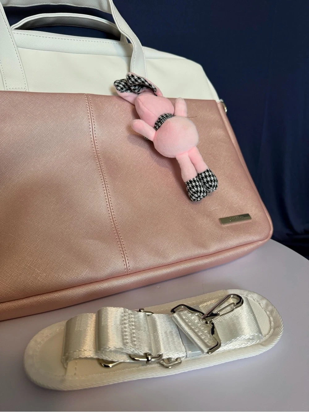 BAGABU Pink Laptop Bag w/Plush Bunny Keychain Toy